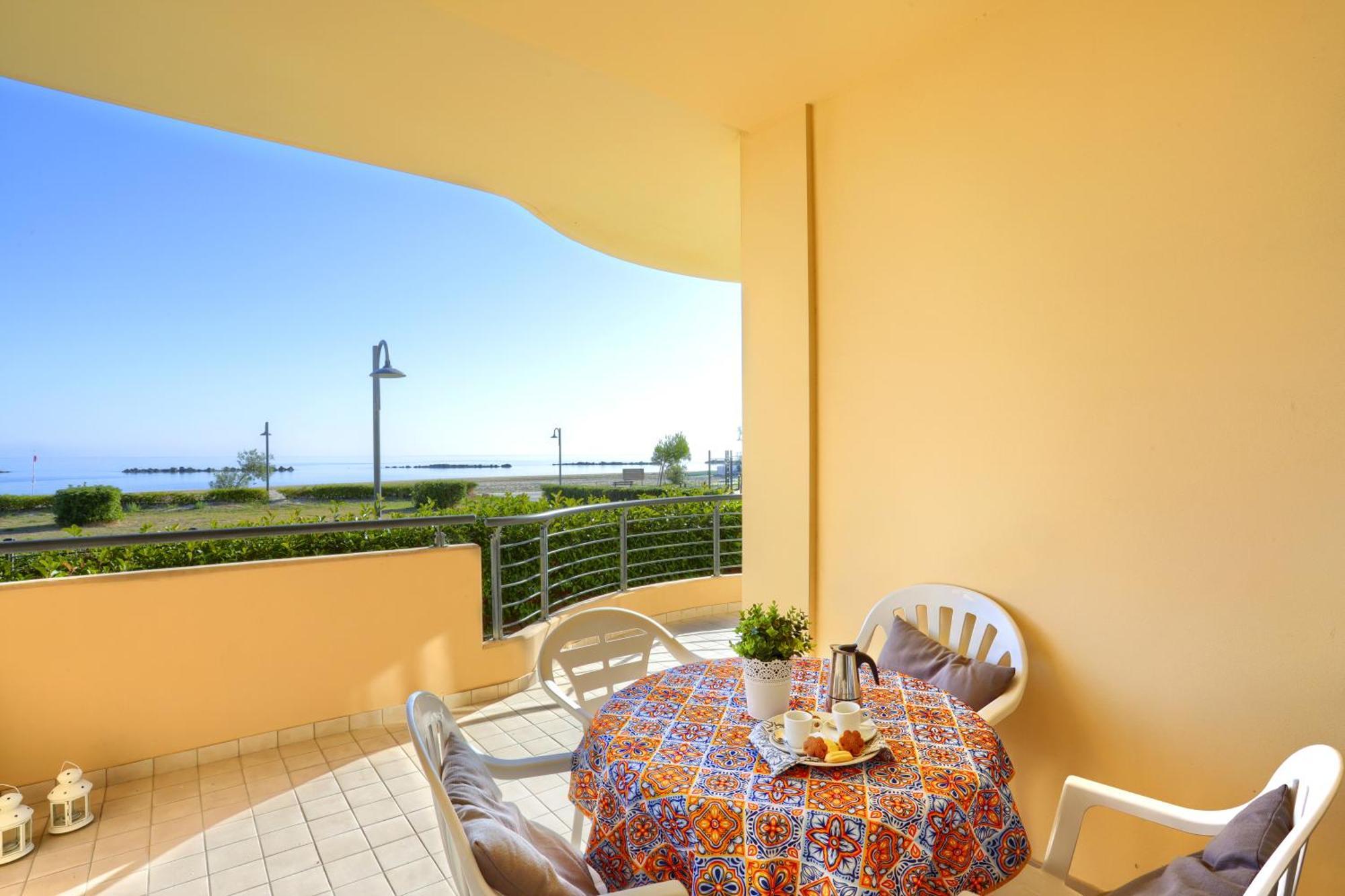 Mazzarosa Residence Roseto Degli Abruzzi Eksteriør bilde