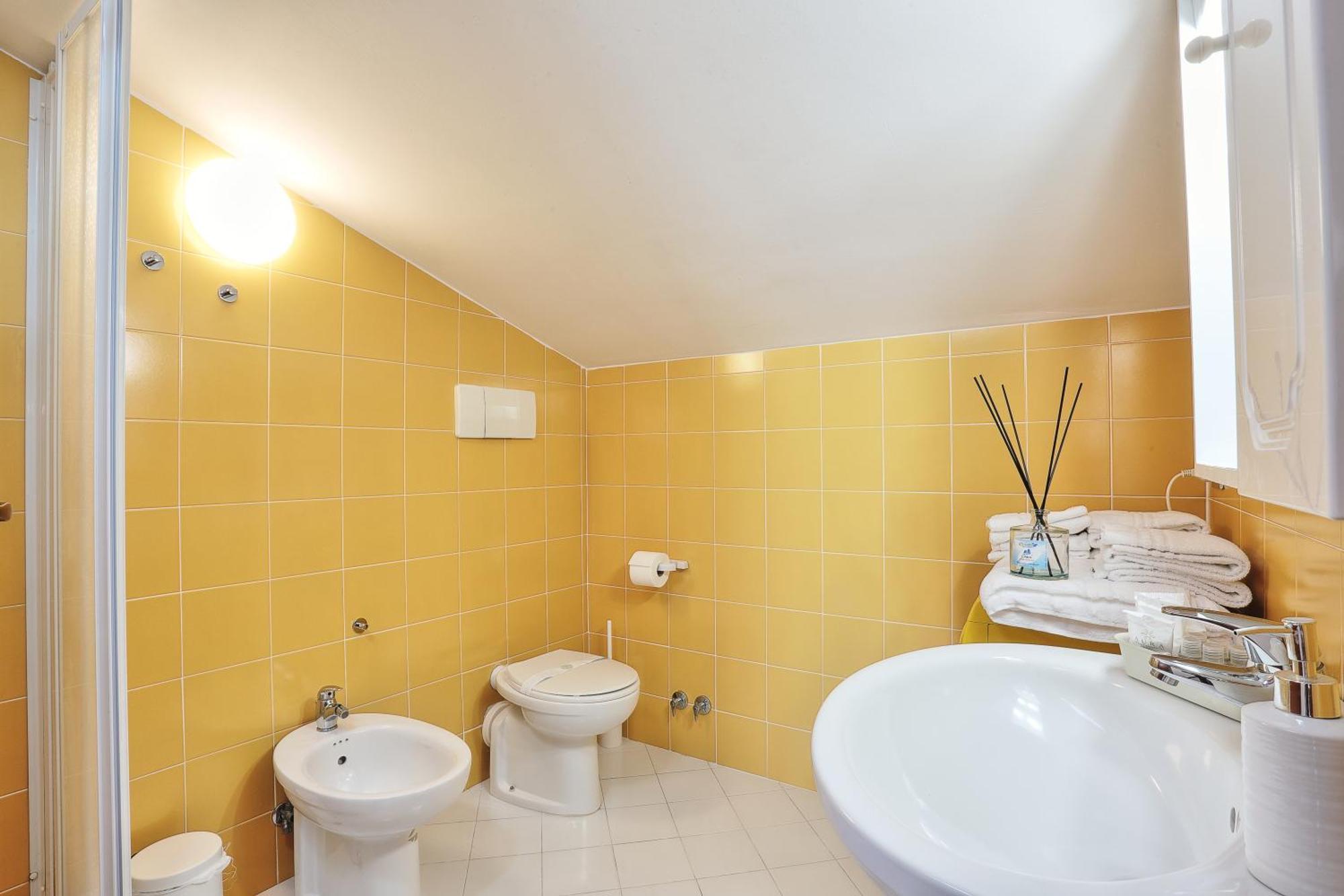 Mazzarosa Residence Roseto Degli Abruzzi Eksteriør bilde